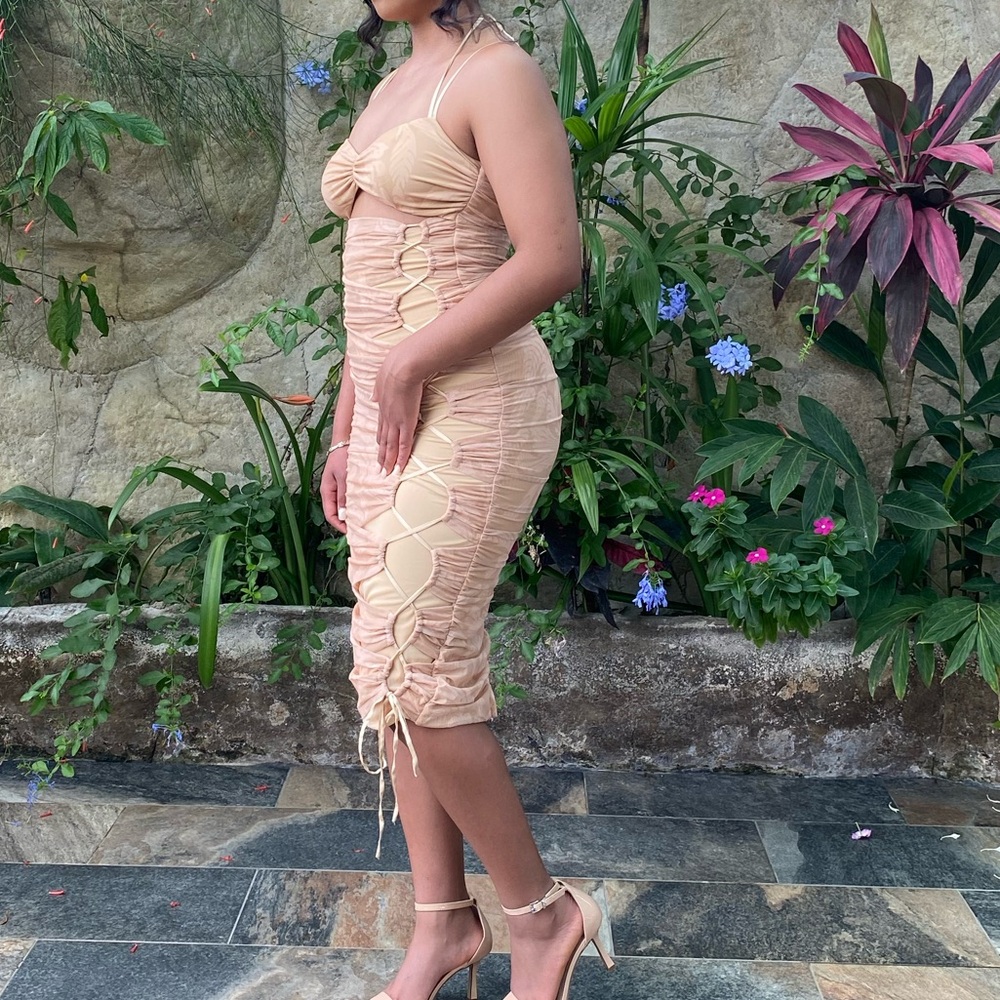Oh Polly Midi dress